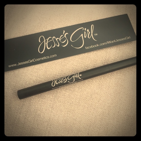 jesse's girl eyeliner